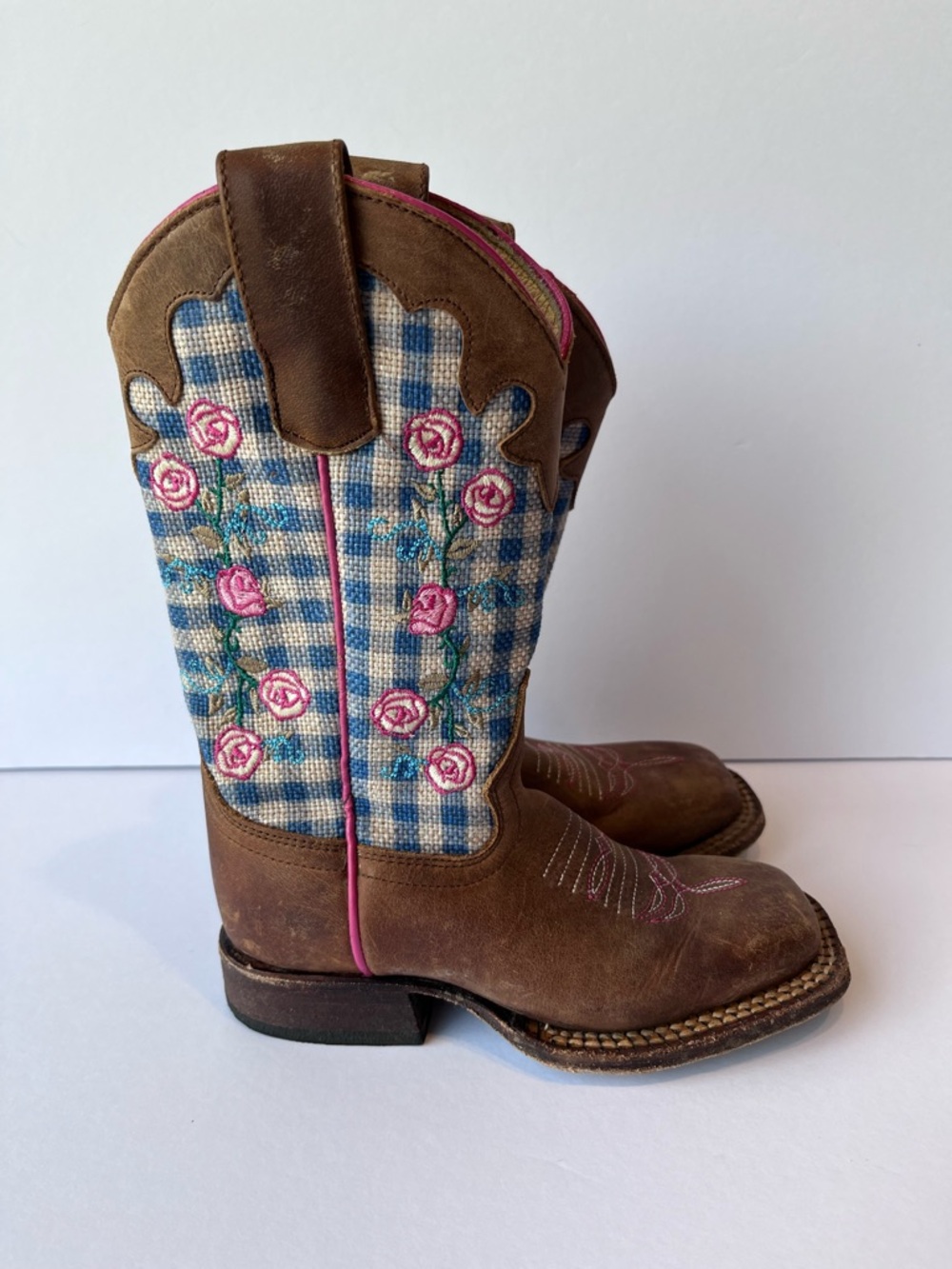 Macie Bean Cowboy Boots Floral Embroidered